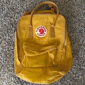 Fjallraven Kanken Yellow